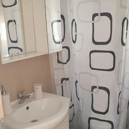 Apartman Viktorija * Miletici