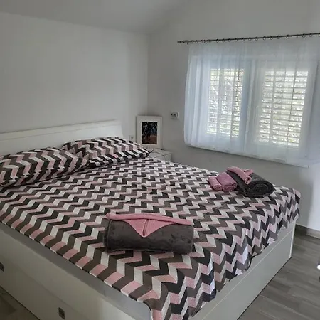 Apartman Viktorija Miletici